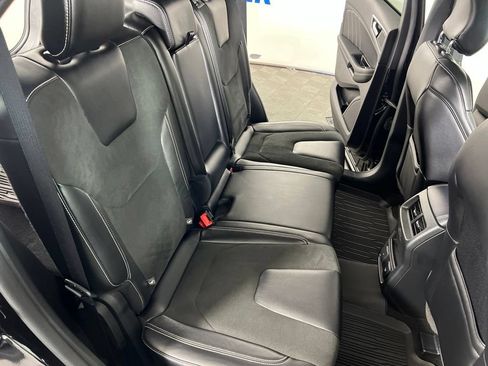 Used 2019 Ford Edge ST w/ Equipment Group 401A AWD/4WD image 13