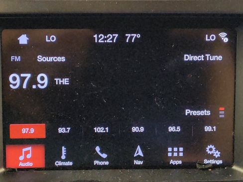 Used 2019 Ford Explorer Limited w/ Ford Safe & Smart Package FWD image 25