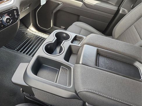 New 2026 GMC Sierra 1500 SLE w/ Preferred Package image 18