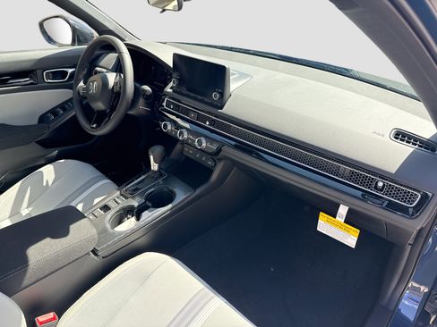 New 2026 Honda Civic Sport image 22
