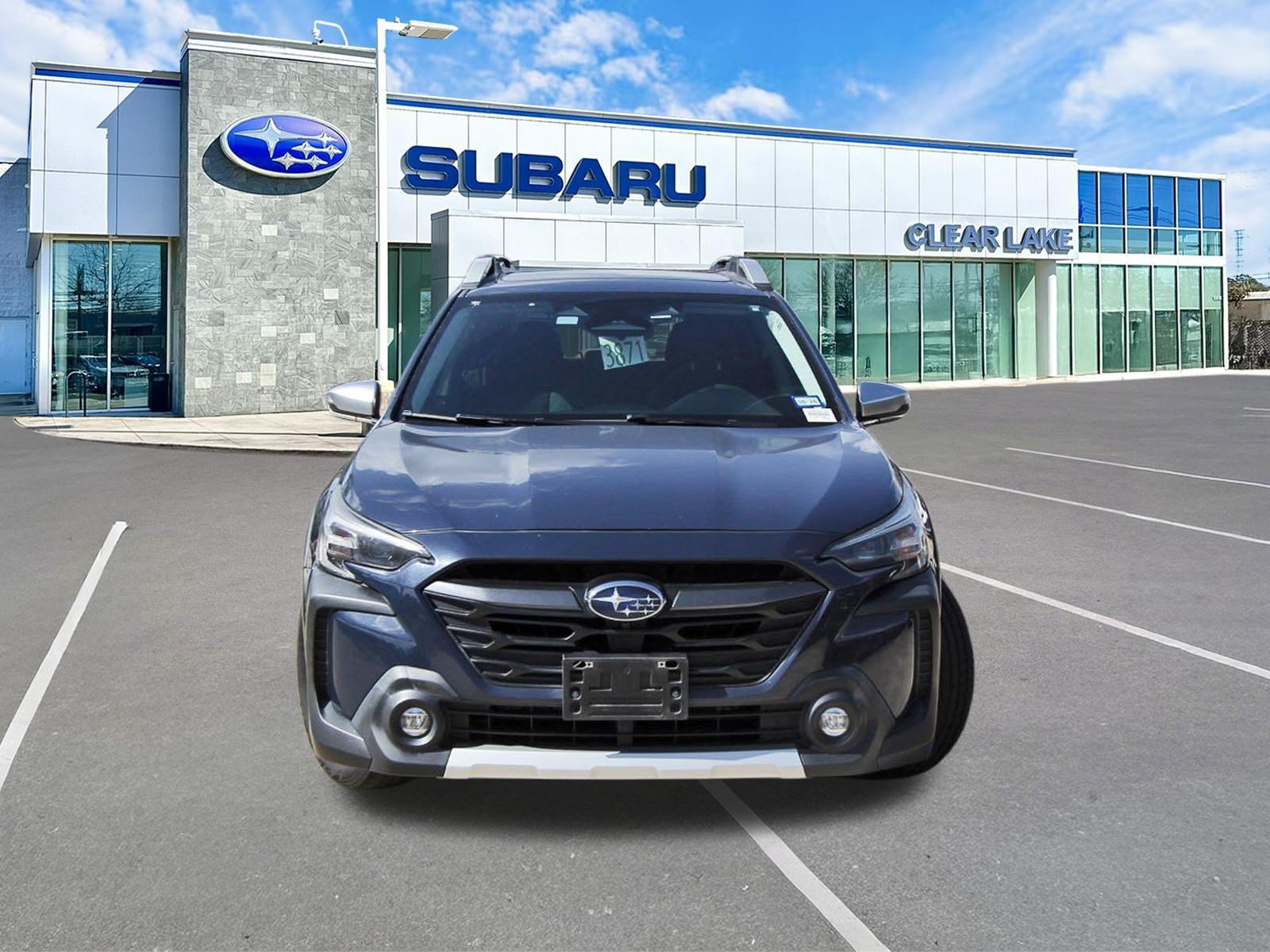 Used 2023 Subaru Outback Touring XT AWD/4WD image 2
