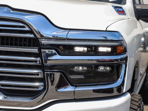 New 2026 RAM 2500 Laramie AWD/4WD image 8