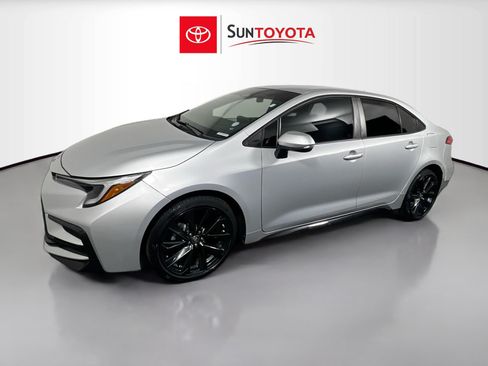 Used 2023 Toyota Corolla SE FWD image 9