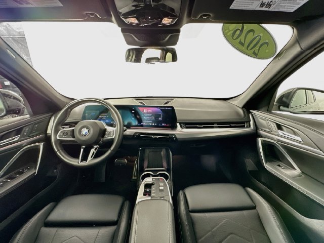Used 2026 BMW X1 xDrive28i AWD/4WD image 3