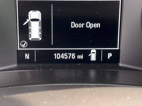 Certified 2018 Chevrolet Equinox LT FWD image 19
