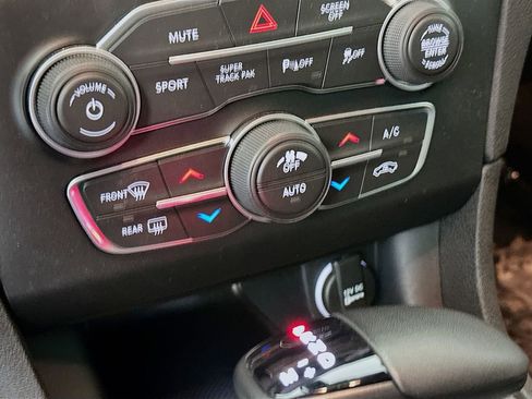 Certified 2023 Dodge Charger SXT w/ Blacktop Package image 25