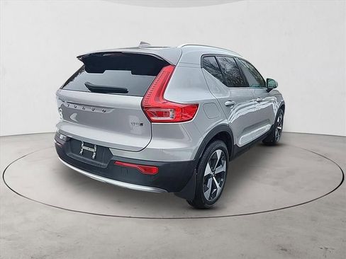 Certified 2023 Volvo XC40 B5 Plus w/ Driver Assist Package AWD/4WD image 5