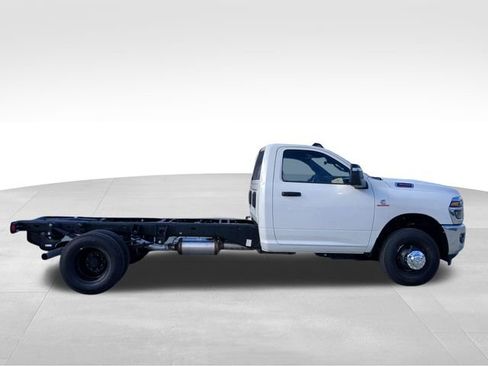 New 2026 RAM 3500 Tradesman AWD/4WD image 6