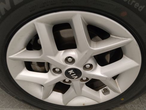 Used 2020 Kia Soul S FWD image 31