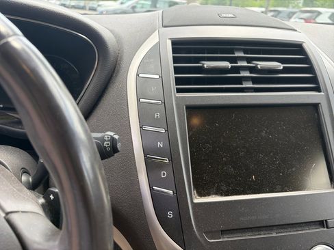 Used 2015 Lincoln MKC FWD w/ Equipment Group 102A Reserve image 24