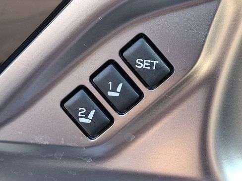 Certified 2025 Subaru Legacy Limited w/ Popular Package #2 image 27