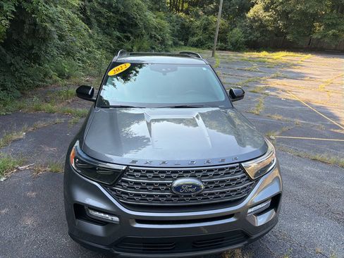 Used 2022 Ford Explorer XLT w/ Equipment Group 202A RWD image 15