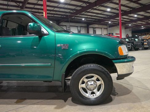 Used 1998 Ford F150 XLT image 11