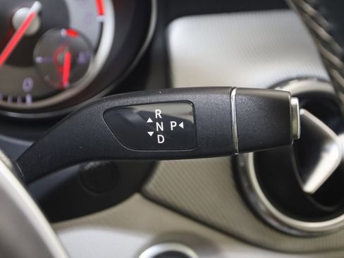 Used 2015 Mercedes-Benz GLA 250 4MATIC image 7