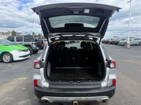 Used 2020 Ford Escape Titanium AWD/4WD image 38