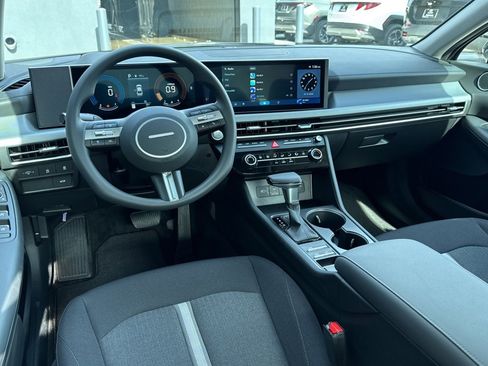 New 2026 Hyundai Sonata SE image 2