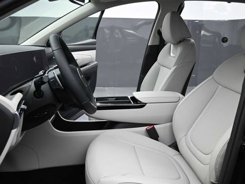 New 2026 Hyundai Tucson Limited image 15