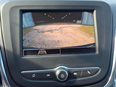 Used 2024 Chevrolet Equinox LT FWD image 10