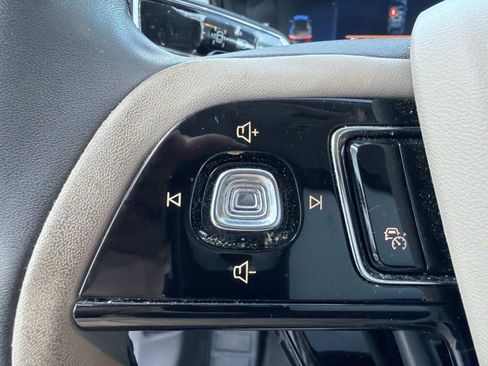Used 2023 Lincoln Corsair FWD image 26