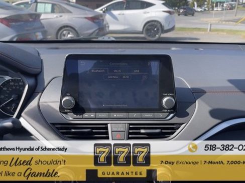 Used 2021 Nissan Altima 2.5 SR w/ SR Premium Package image 25