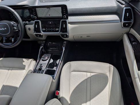 Certified 2023 Kia Sorento SX Prestige AWD/4WD image 29