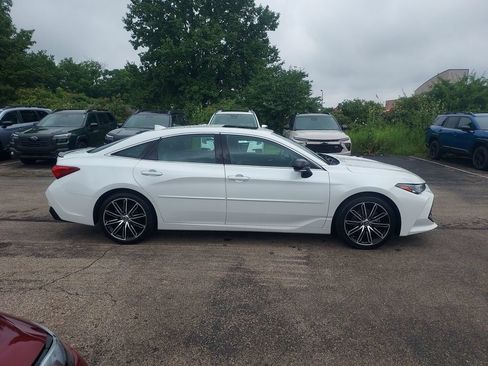 Used 2019 Toyota Avalon Touring w/ Advanced Safety Package FWD image 8