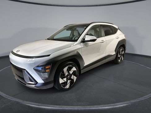 Used 2024 Hyundai Kona Limited FWD image 4