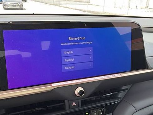 New 2026 Toyota Crown Platinum image 14