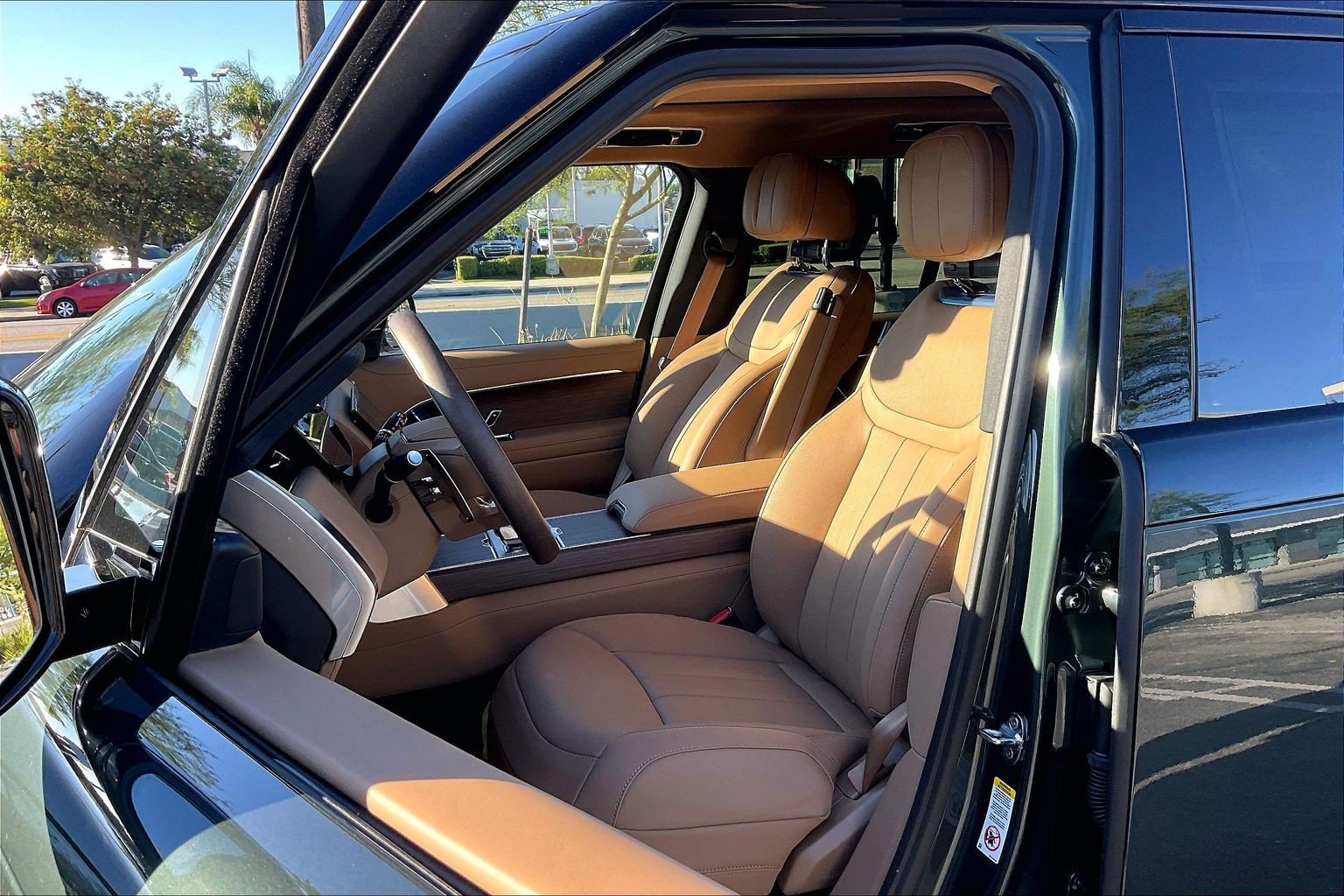 New 2027 Land Rover Range Rover SE AWD/4WD image 16