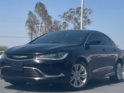 Used 2016 Chrysler 200 Limited image 1