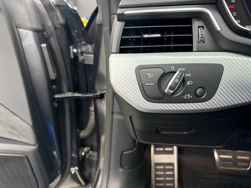 Used 2018 Audi RS 5 AWD/4WD image 19