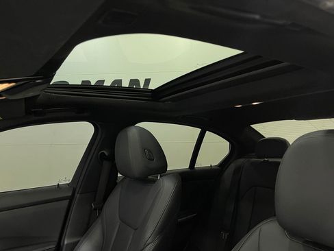 Used 2019 BMW 330i xDrive Sedan w/ Convenience Package image 12