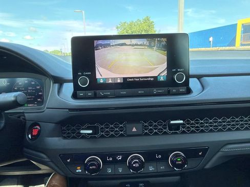 Certified 2025 Honda Accord SE image 12