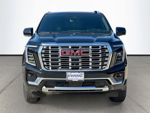 New 2026 GMC Yukon Denali w/ Advanced Technology Package image 2