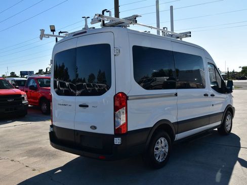 Used 2015 Ford Transit 150 XLT image 7