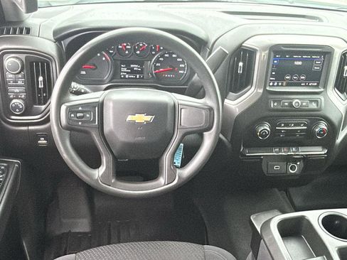 Certified 2020 Chevrolet Silverado 1500 Custom w/ Custom Value Package image 13