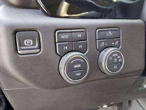 Used 2025 Chevrolet Silverado 1500 RST w/ Z71 Off-Road Package AWD/4WD image 16