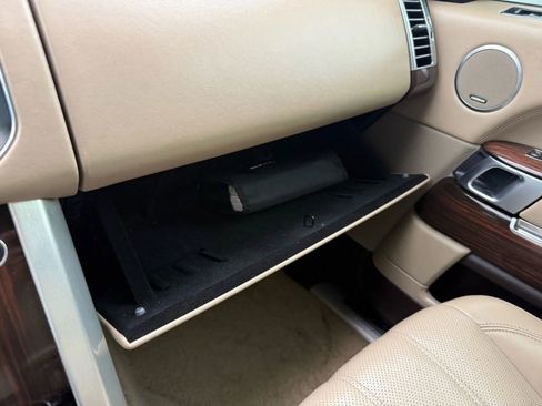 Used 2017 Land Rover Range Rover Long Wheelbase Supercharged image 14