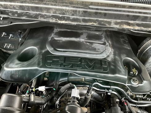Used 2020 RAM 1500 Laramie AWD/4WD image 32