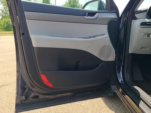 Used 2025 Hyundai Palisade SEL FWD image 11