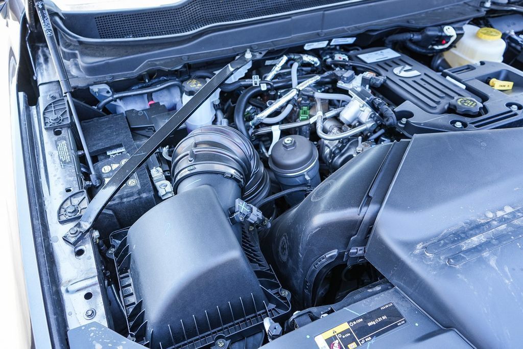 New 2026 RAM 3500 Limited AWD/4WD image 29