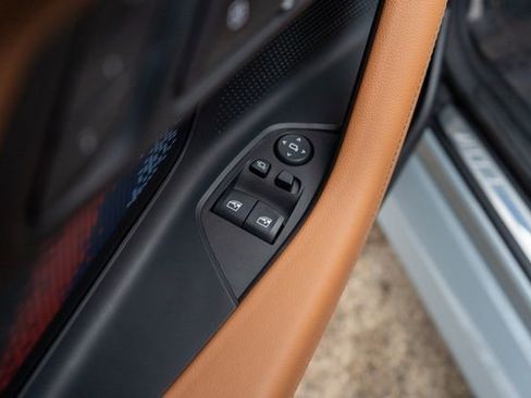 Used 2024 BMW M2 w/ Lighting Package image 19