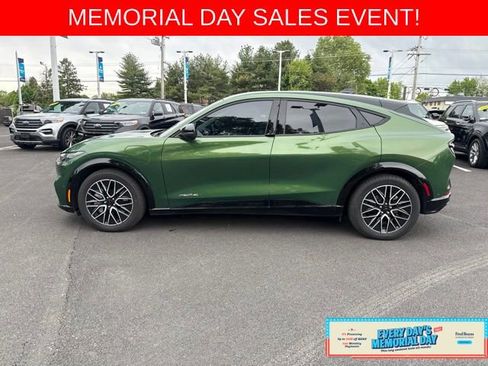 Certified 2024 Ford Mustang Mach-E Premium AWD/4WD image 4