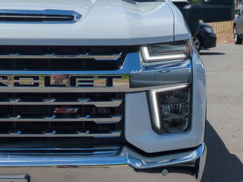 Used 2023 Chevrolet Silverado 2500 LTZ AWD/4WD image 50