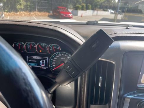 Used 2018 Chevrolet Silverado 1500 LTZ Z71 w/ LTZ Plus Package AWD/4WD image 34