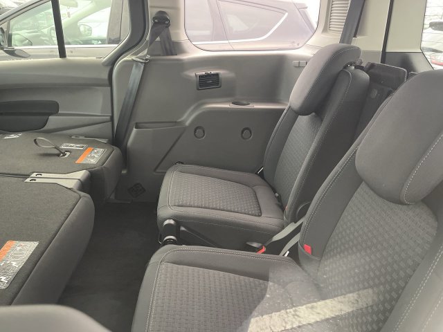 Used 2023 Ford Transit Connect XLT FWD image 4