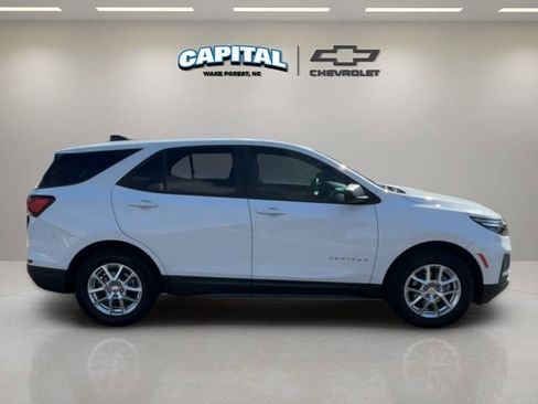 Certified 2022 Chevrolet Equinox LS w/ LS Convenience Package image 6