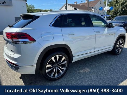 Certified 2022 Volkswagen Atlas Cross Sport SEL Premium R-Line image 5