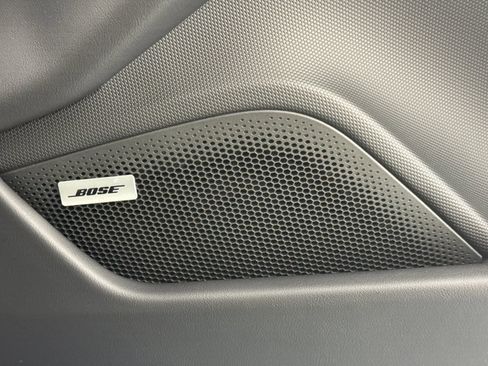 Certified 2025 Porsche Taycan image 19