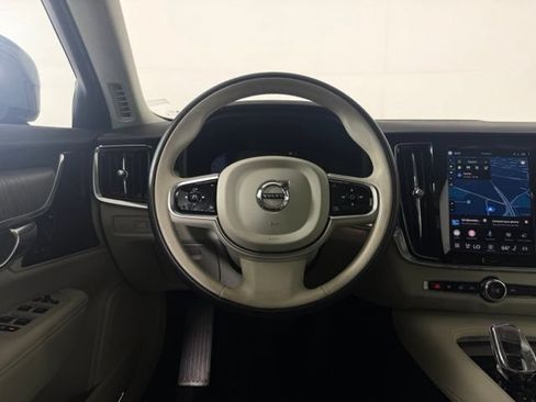 Used 2025 Volvo V90 B6 Cross Country Ultra w/ Climate Package AWD/4WD image 35